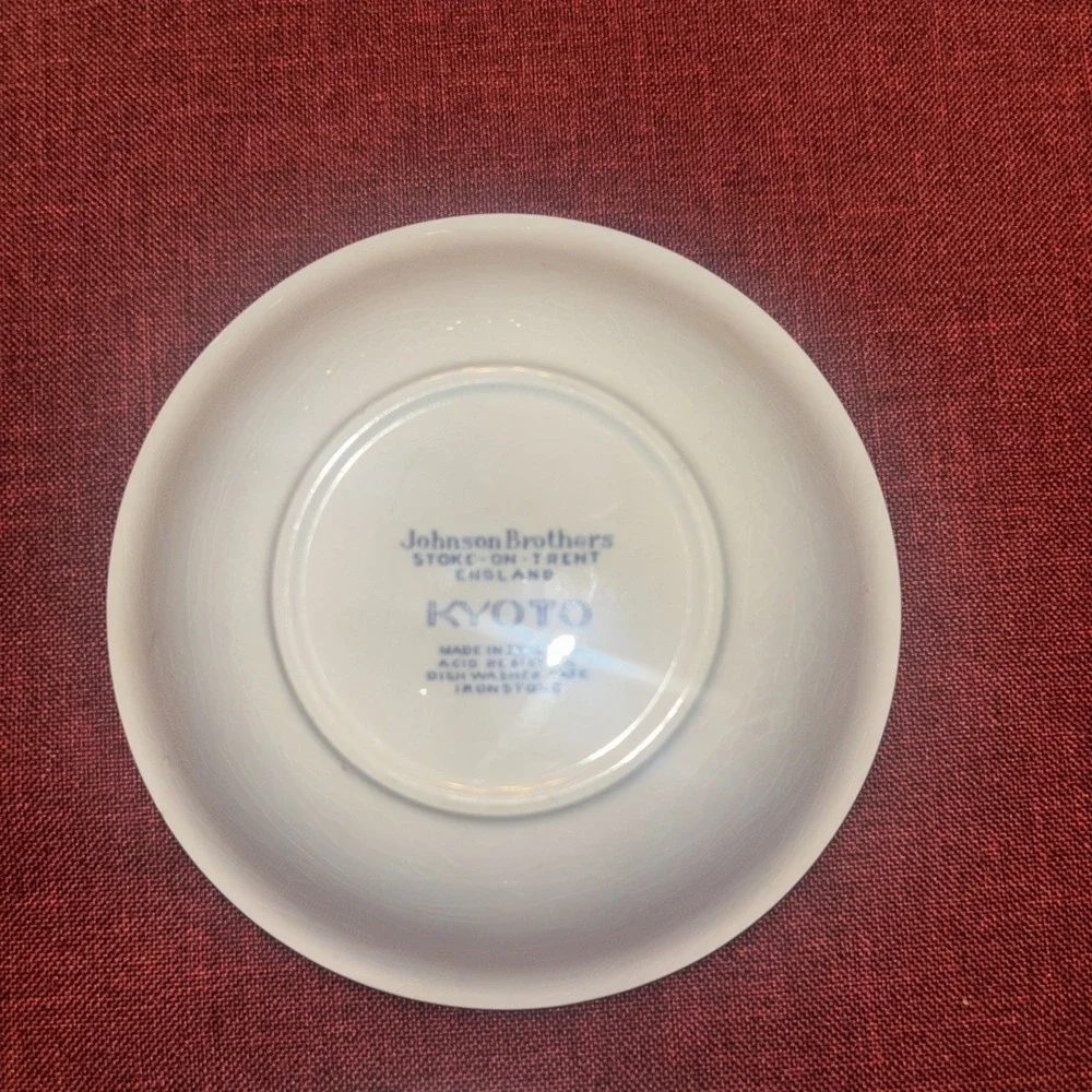 Johnson Brothers Kyoto‎ 2 Fruit Bowl  White Blue Good Floral Ironstone England